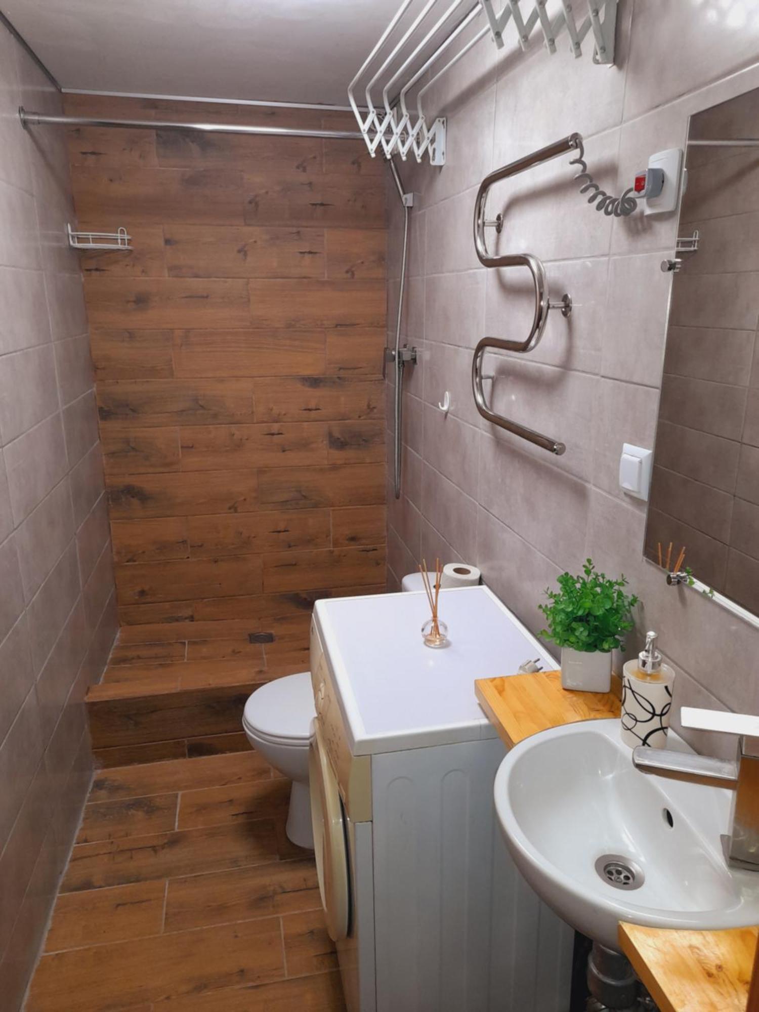 Studio Apartments In Center Mini 5 Поверх Без Ліфту Ivano Frankivsk Ruang foto